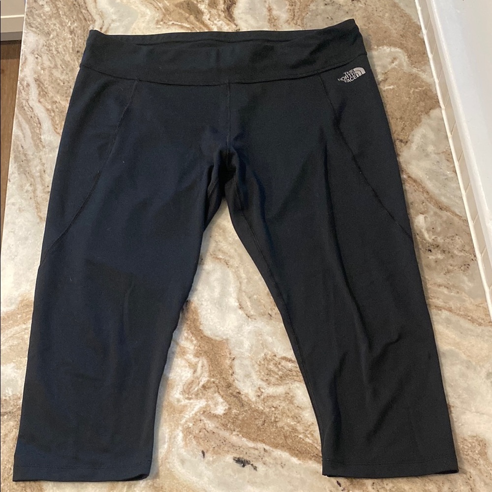 The North face capri black women XL